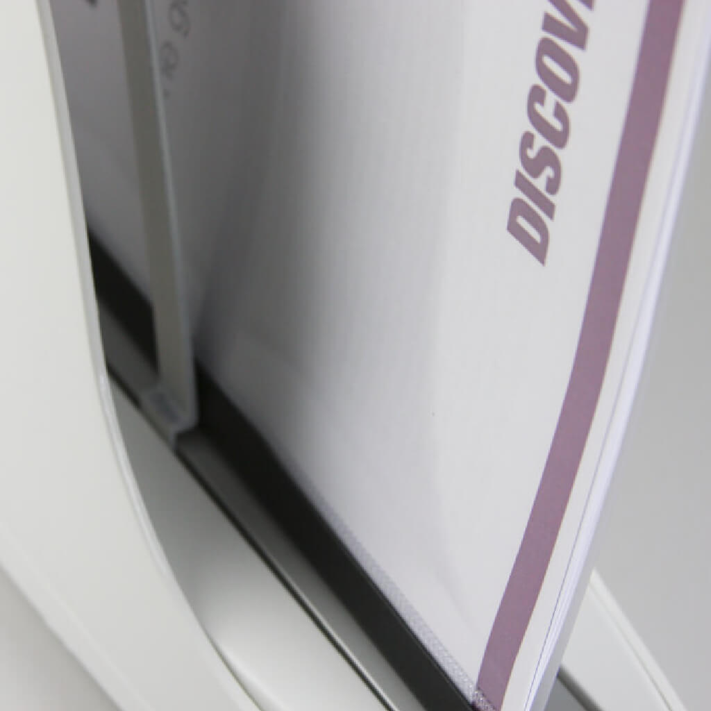 Close up of the binding on the 60 binder by Peleman